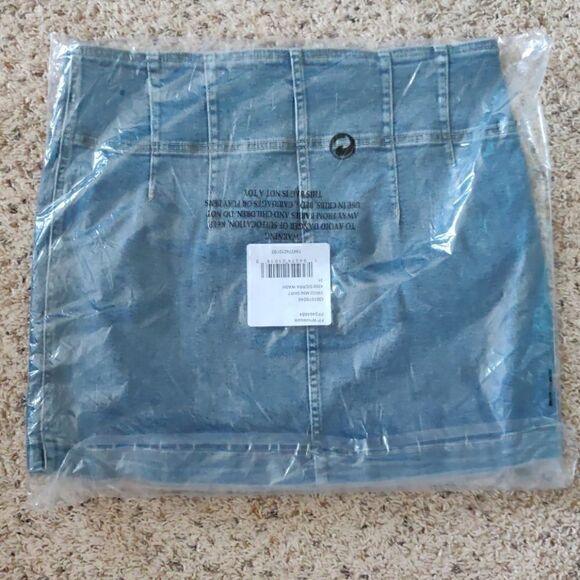 NEW Free People Virgo Zip Front Mini Skirt Sierra wash - Picture 10 of 11